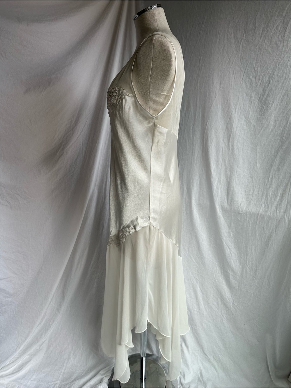 RARE Vintage Oscar de la Renta Pink Label Ivory Satin Chiffon Nightgown Slip - M - Picture 9 of 11